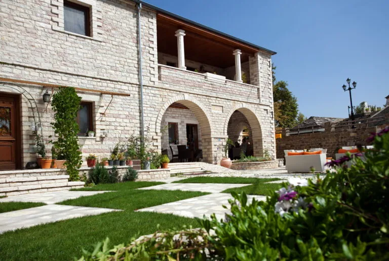 Τα εργα μας hotel rodavgi petra nisista