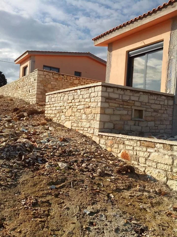 Τα εργα μας kalamos spiti