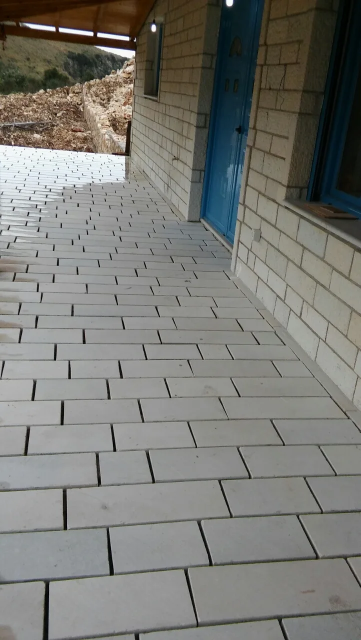 Τα εργα μας plakostroto leia petra