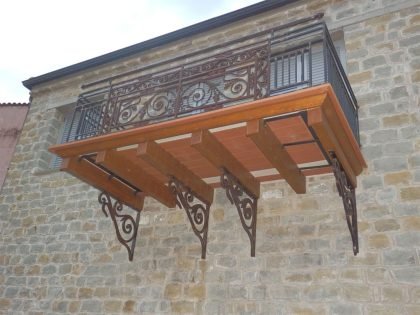 μπαλκονι πετρινο πετα (1)