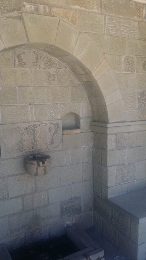 πετρινη πηγη ροδαυγη αρτας