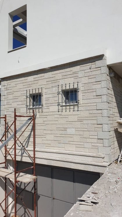 σκαλοσια σπιτι πετρινο