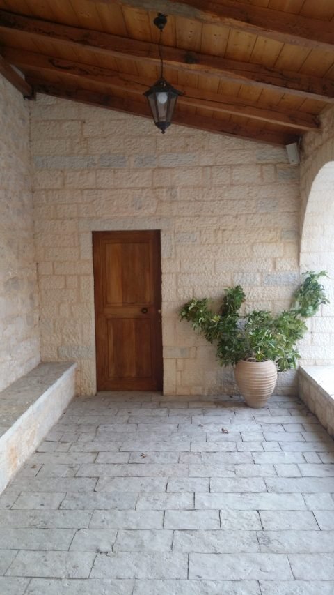 τοιχείο με πέτρα βλαχέρνα